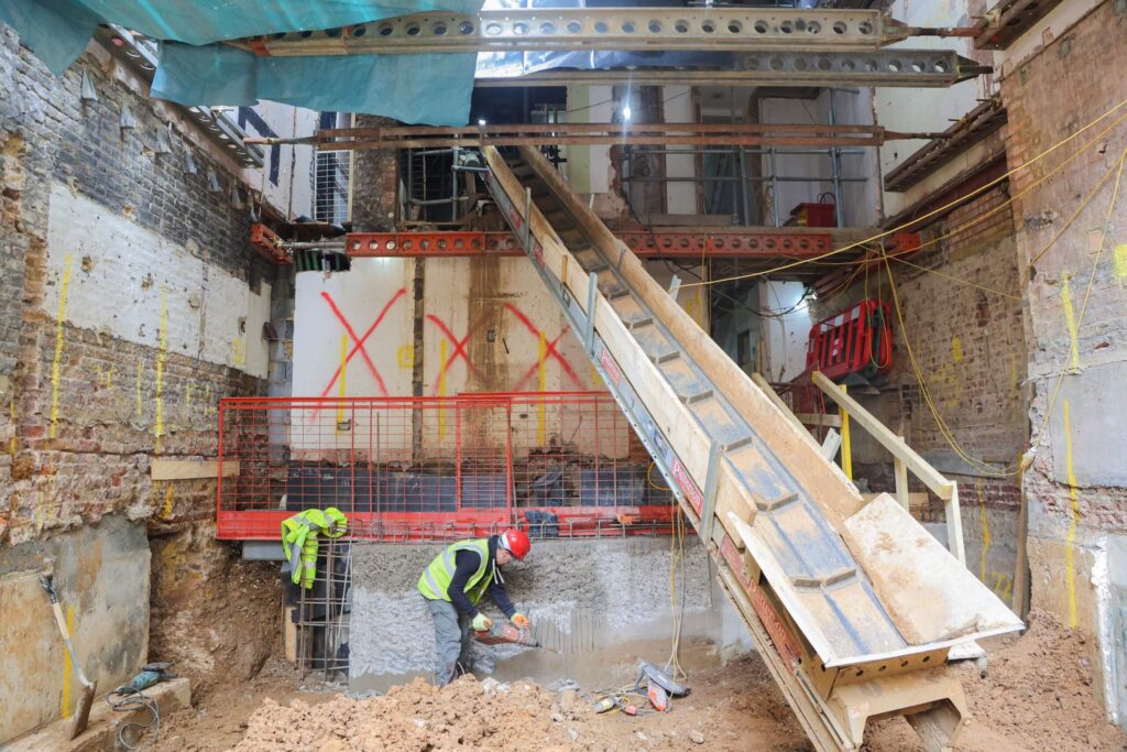 17 Wilton Crescent--02